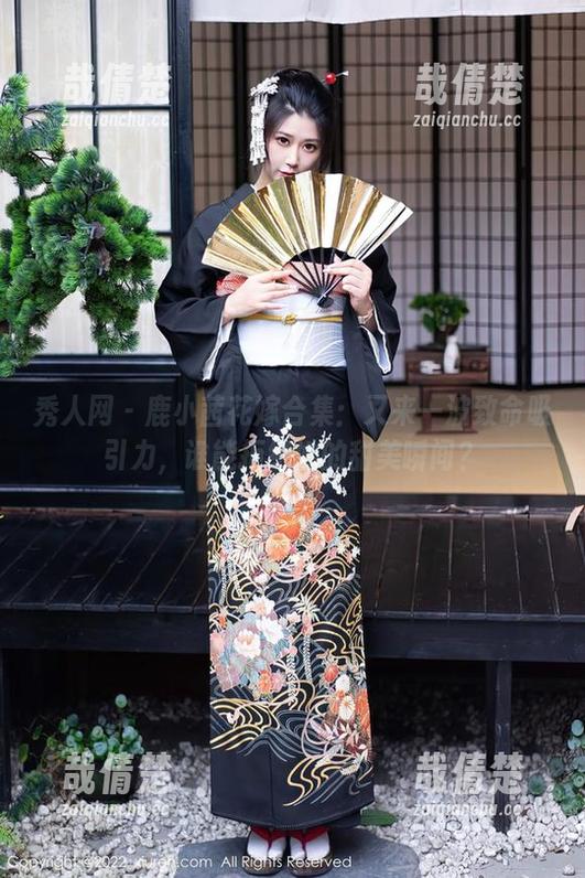 秀人网 - 鹿小茜花嫁合集：又来一波致命吸引力，谁能拒绝她的甜美瞬间？