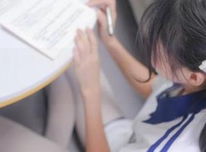 紧急企划 – 龙崎聆音的美图更新：普遍传说修女很神秘，但她却让我觉得很真实。