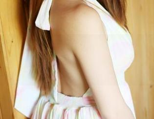 美媛馆 – Evelyn艾莉与她的裸足，别具一格的无圣光图集！