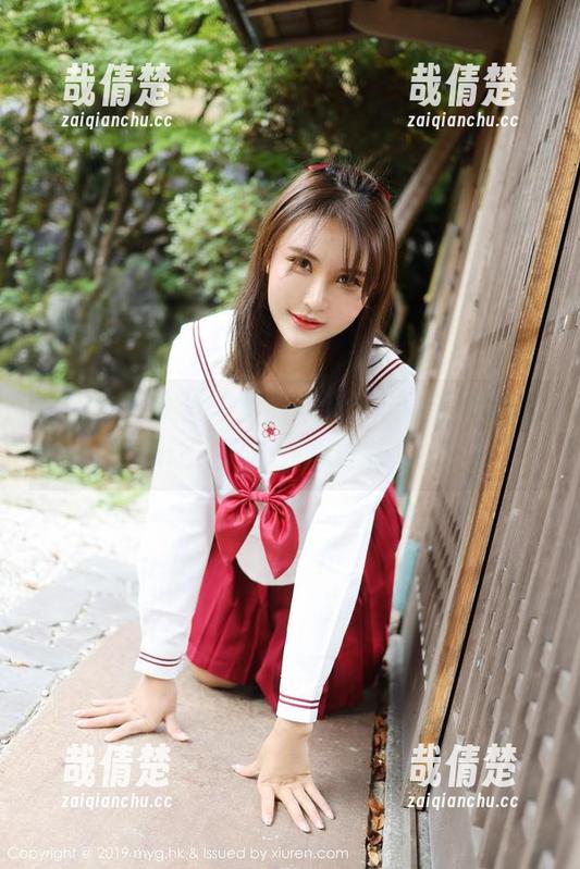 美媛馆 - 黑丝写真集来袭，崔乖艺的幽默感让人忍不住想要转发！