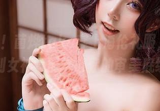 最新放送！菌烨tako穿上海伦礼服，Nikke胜利女神套图挑战你的审美底线！