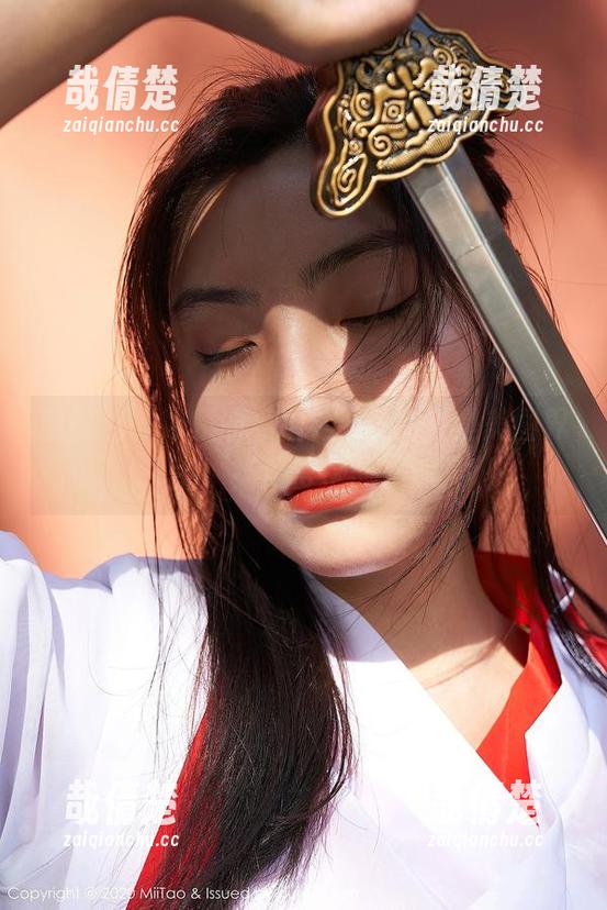 蜜桃社 - 冰露的私拍礼服，简直是美图界的‘高难度挑战’！