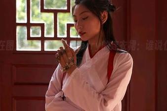 蜜桃社 – 在图库中寻找雪梨sherry的连衣裙：谁说优雅就不可以调皮？