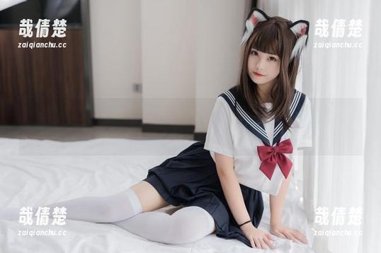 蜜汁猫裘 黑色蜜汁猫裘,不得不说,什么都好就是那个微妙的身姿,图库里总有些意外惊喜!