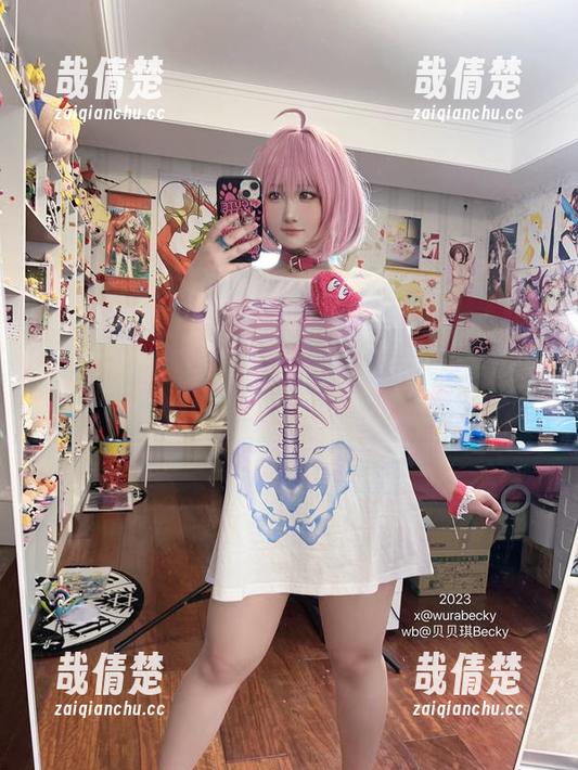 贝贝琪Becky 贝贝琪Becky的奶牛图包:传说中草地上的撒娇,下载立马体验!