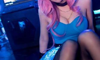 阮邑Fairy与她的红色大象浪潮，免费下载，绝对不容错过！