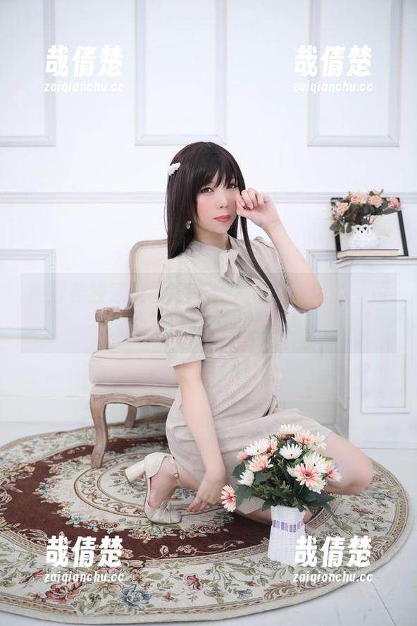 鹿野希 鹿野希独家原图:未亡人也有萌动的一瞬,心动时刻捕捉到的!